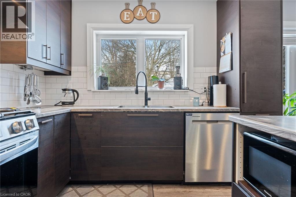 32 NICHOL STREET W - 10