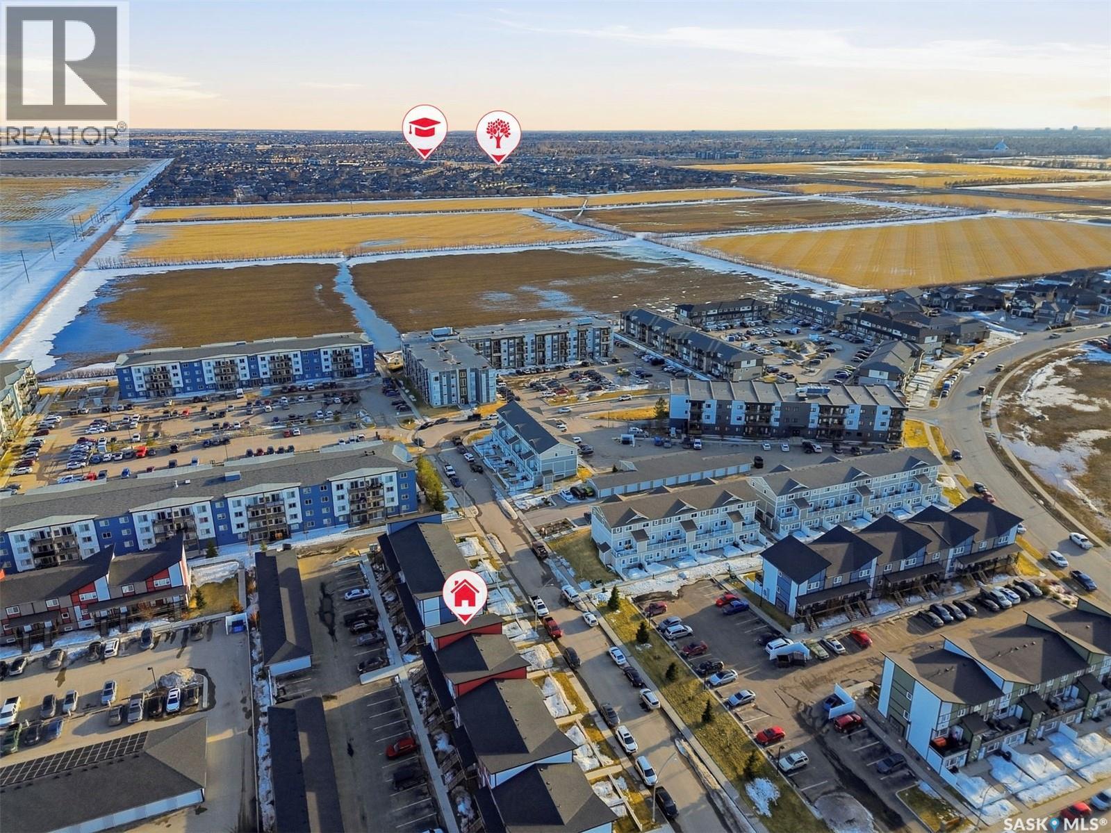 #263 250 AKHTAR BEND - 35