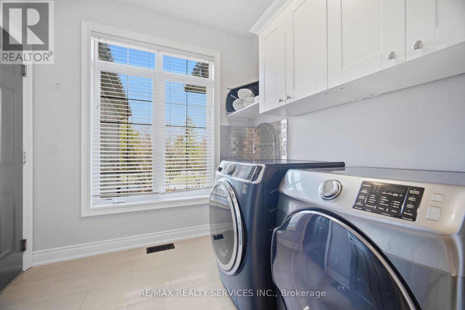 34 ISABELLA STREET - 22