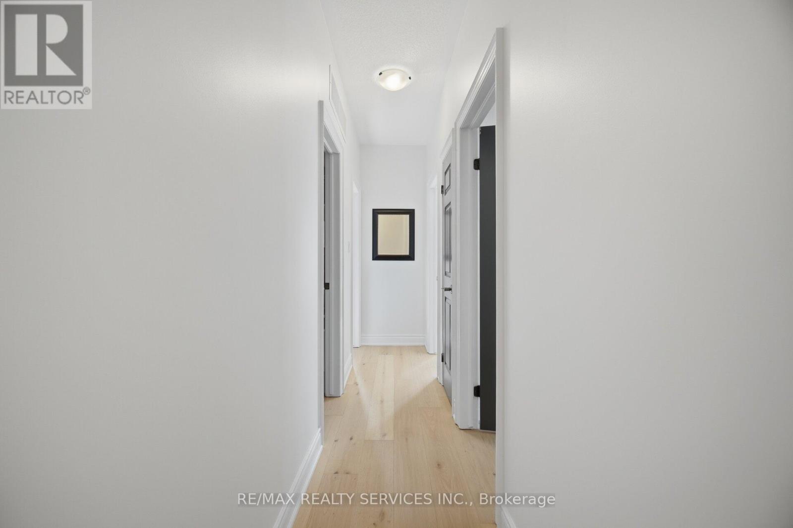 34 ISABELLA STREET - 28