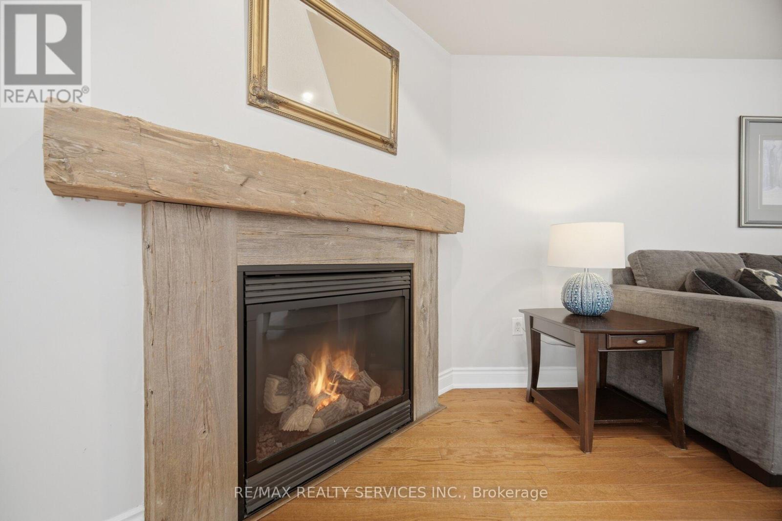 34 ISABELLA STREET - 35