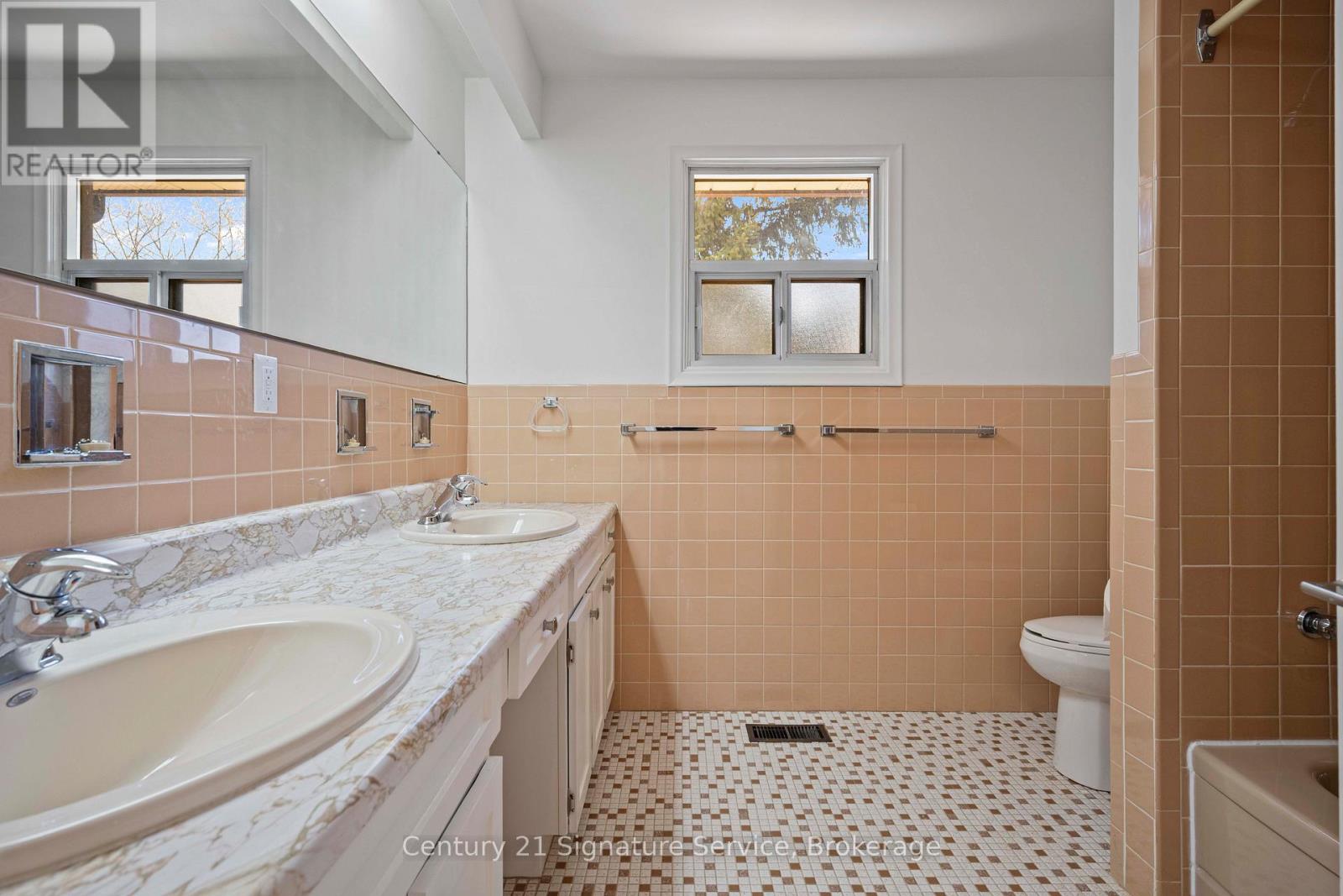 2362 DENISE ROAD - 16