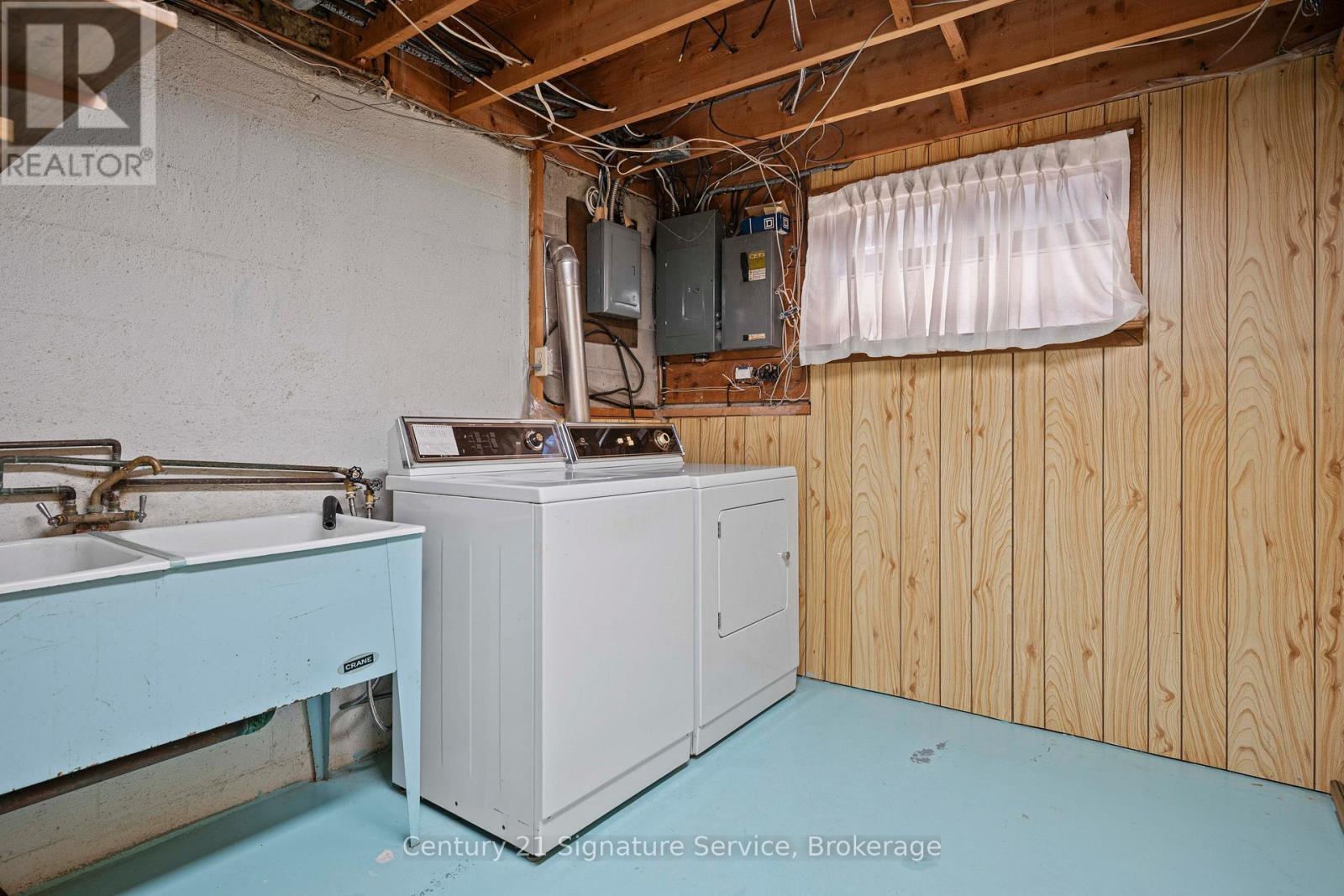 2362 DENISE ROAD - 34