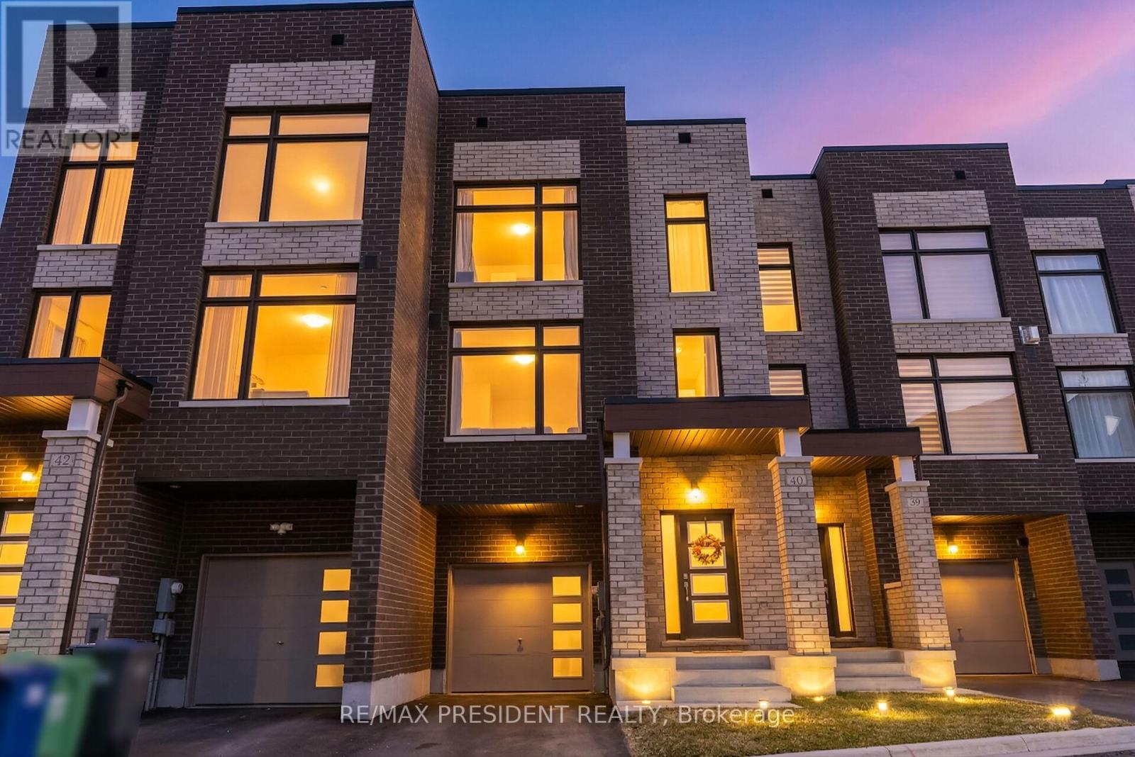 40 QUEENPOST DRIVE - 1