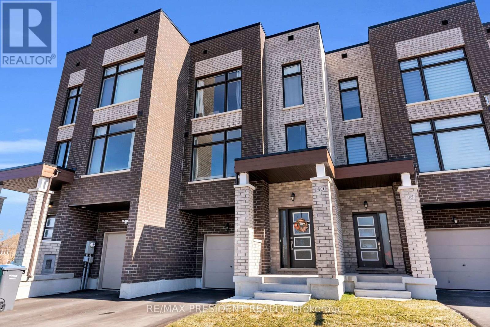 40 QUEENPOST DRIVE - 4