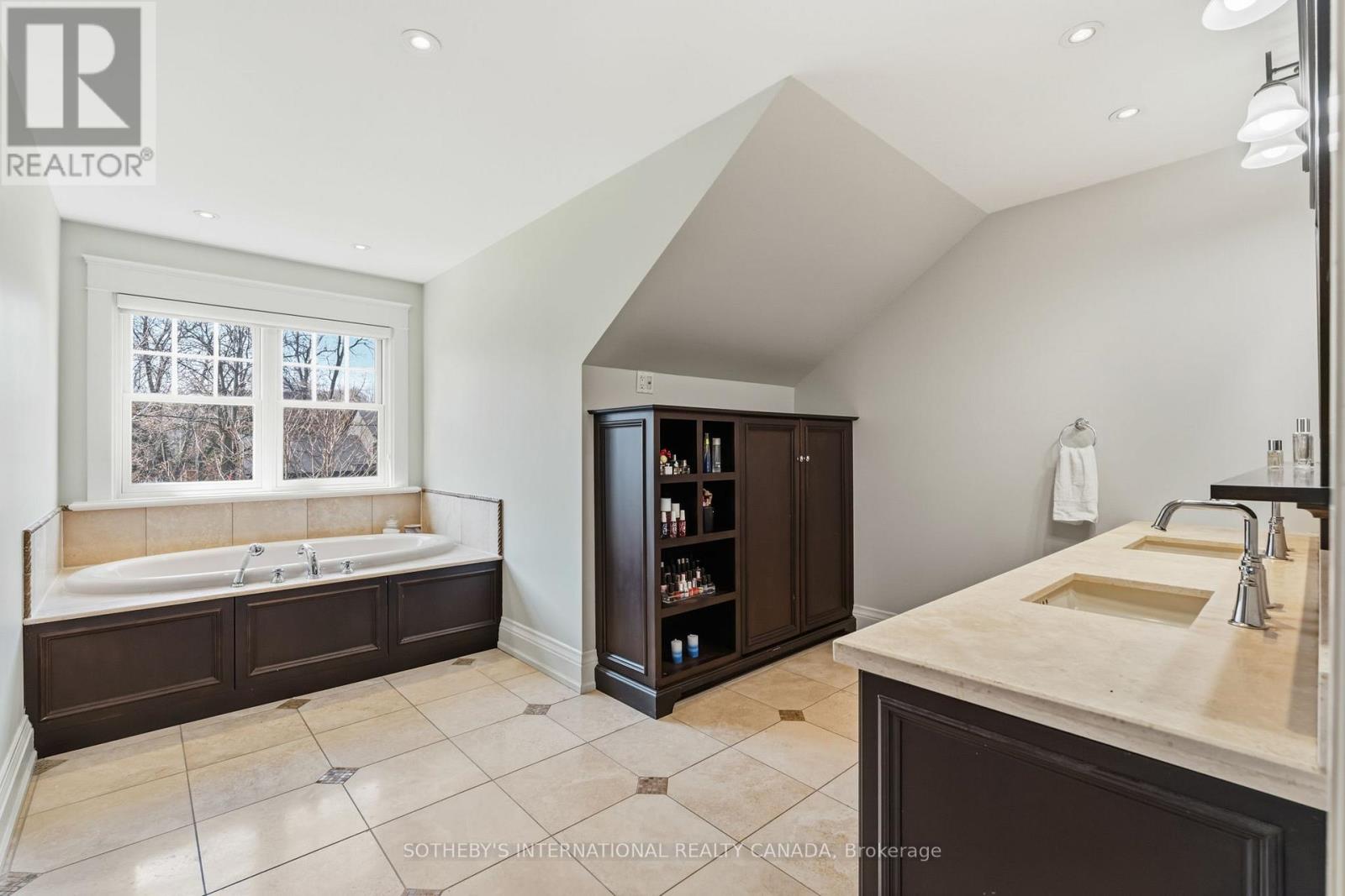 79 BIRCH HILL LANE - 36