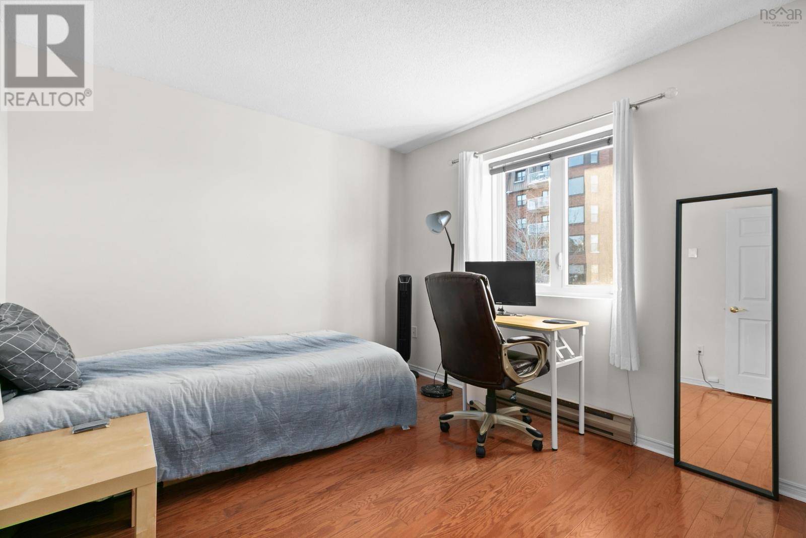 #614 61 NELSONS LANDING BOULEVARD - 23