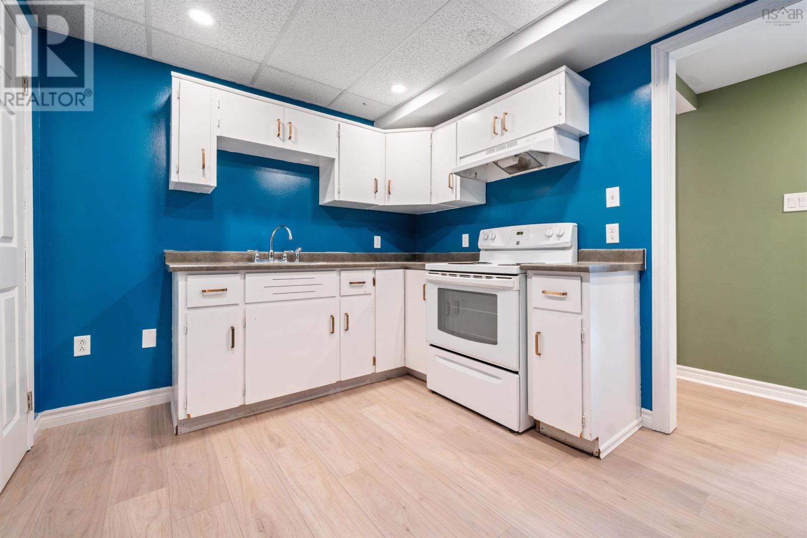 Property 30 of 46 of 3 Maceachern Loop