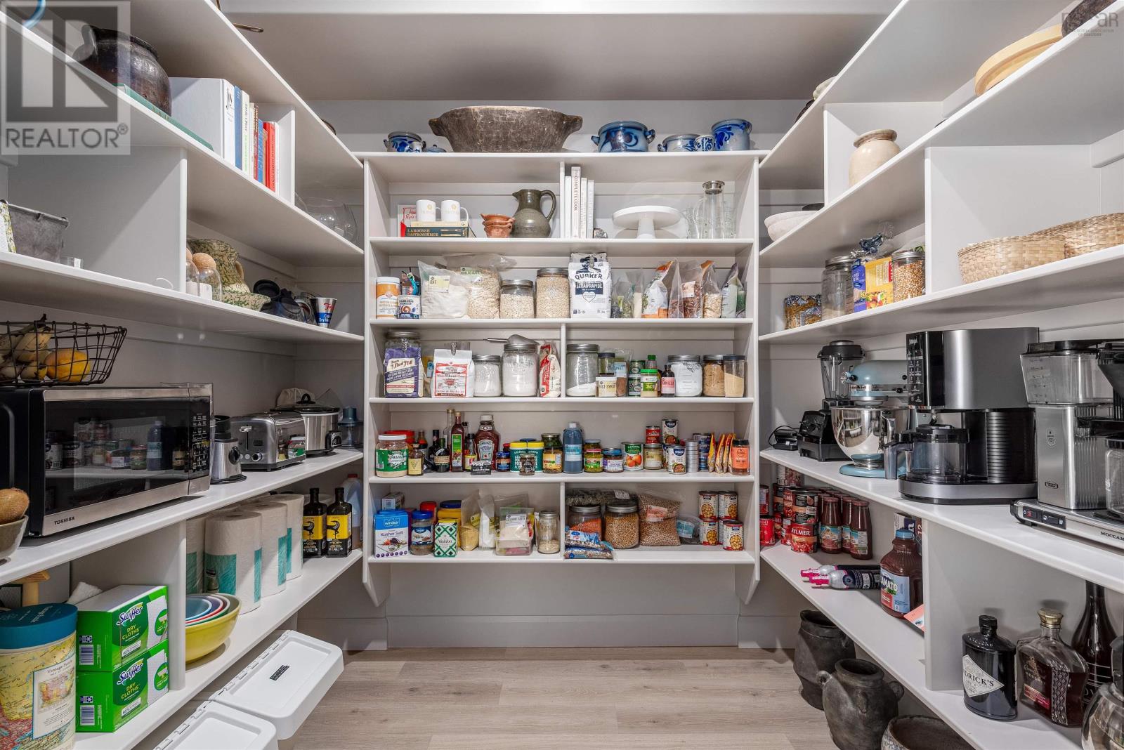 Property 5 of 38 of 54 Pearlgarden Close