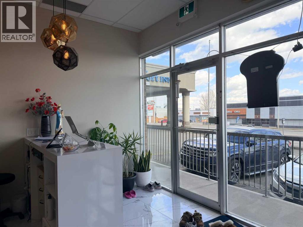 Business for Sale in  Macleod Trail Elboya Calgary 