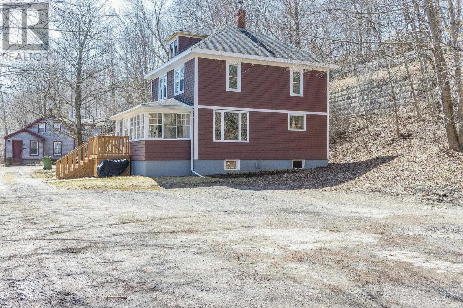 Property 38 of 43 of 25 Willow Lane