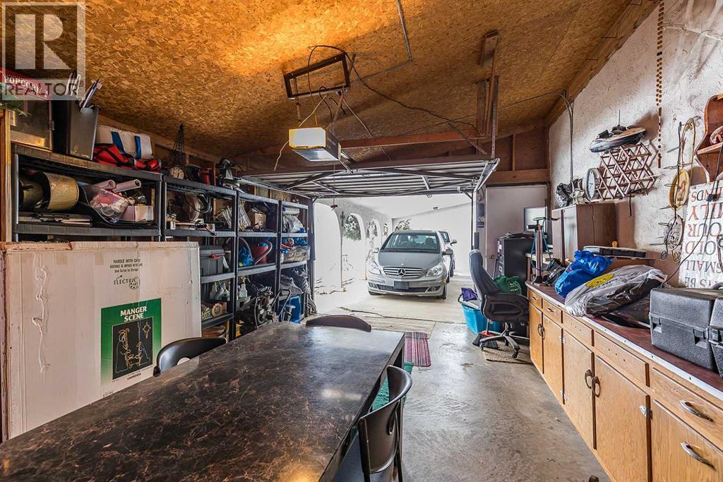 
          88 Clelland Crescent Southeast
            <br/>
            <span>Medicine Hat</span>
            , 
            <span>AB</span>
             <span>T1B1M9</span>
         - Photo 12