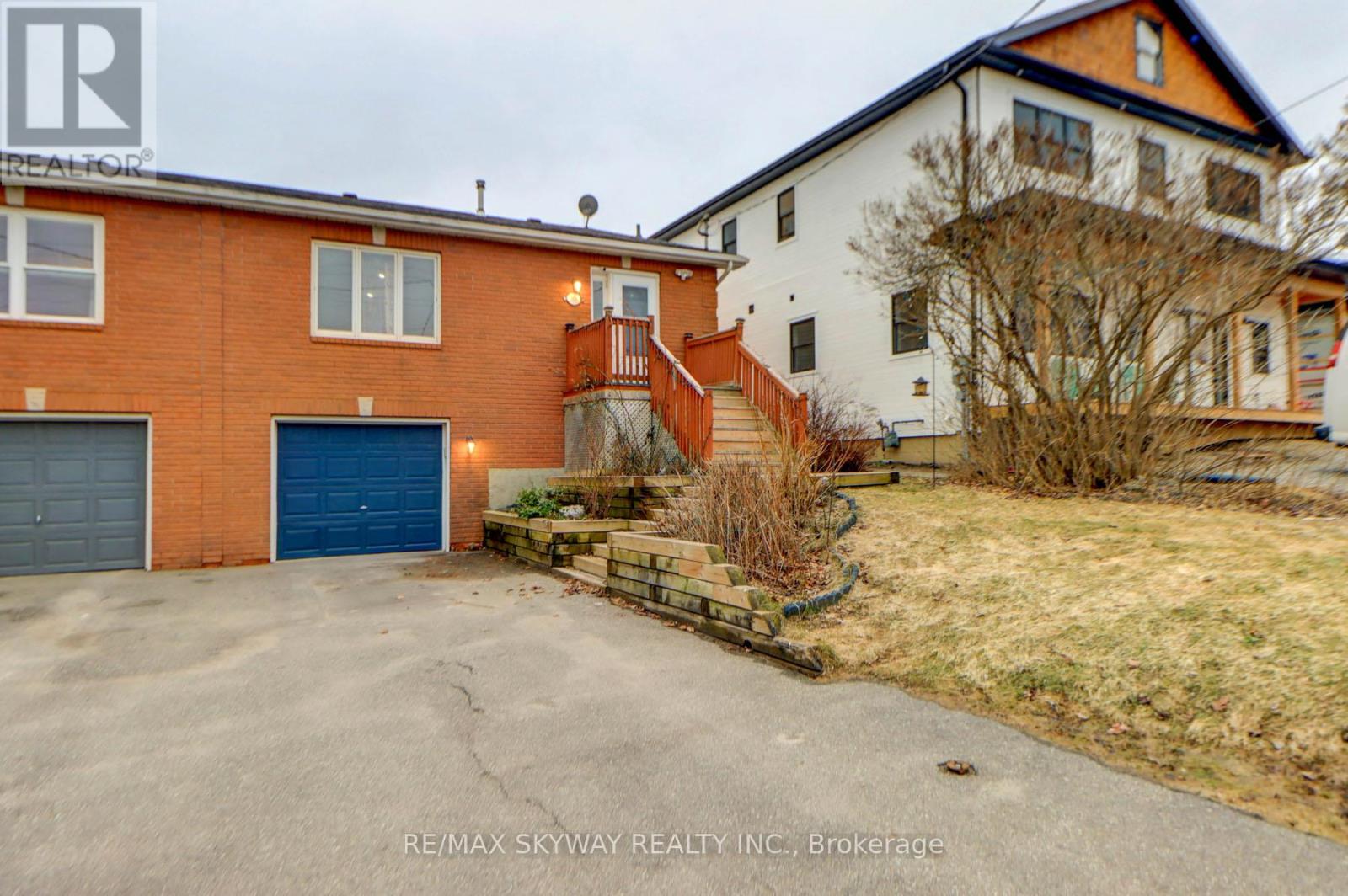 282B BROCK STREET W - 2