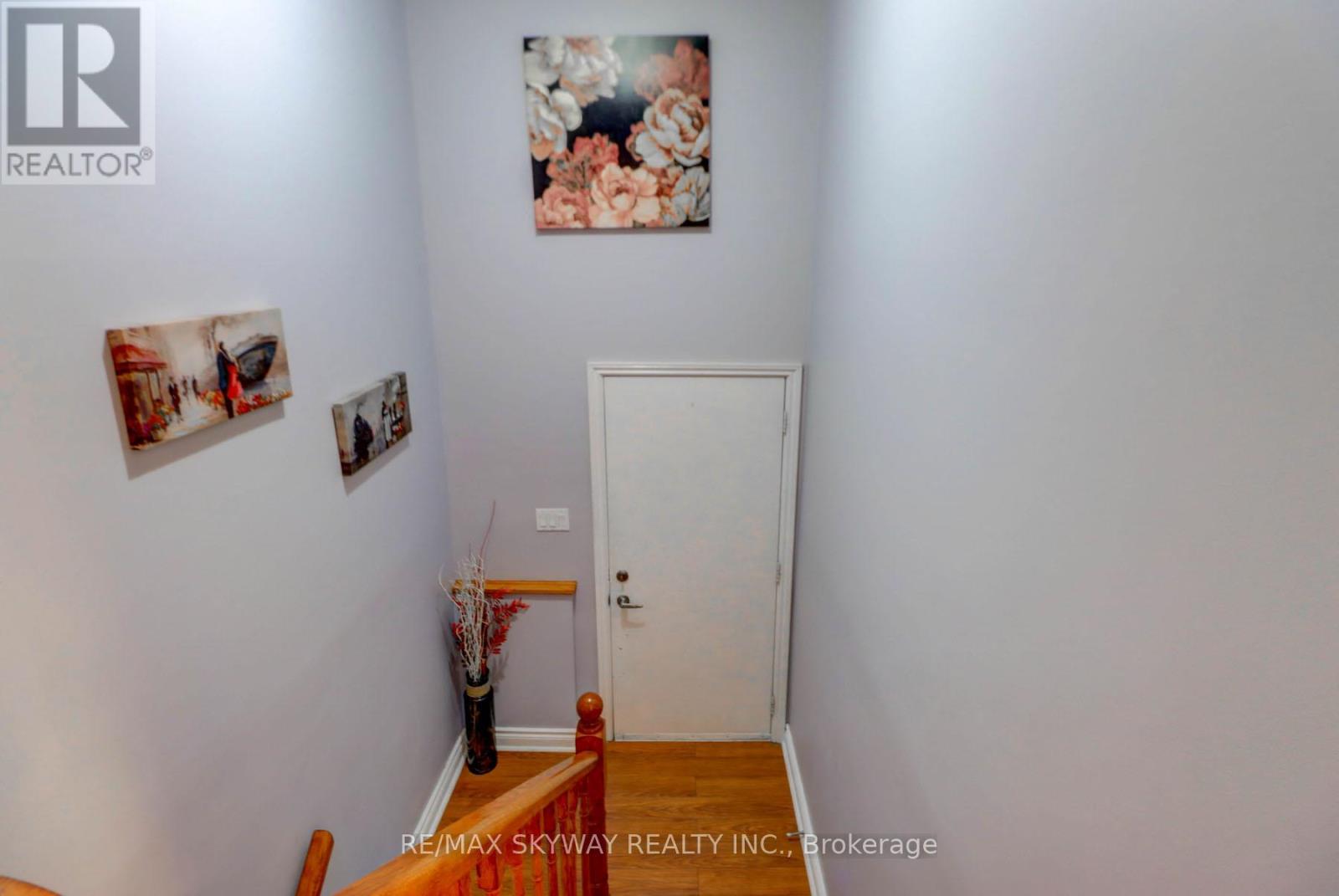 282B BROCK STREET W - 22