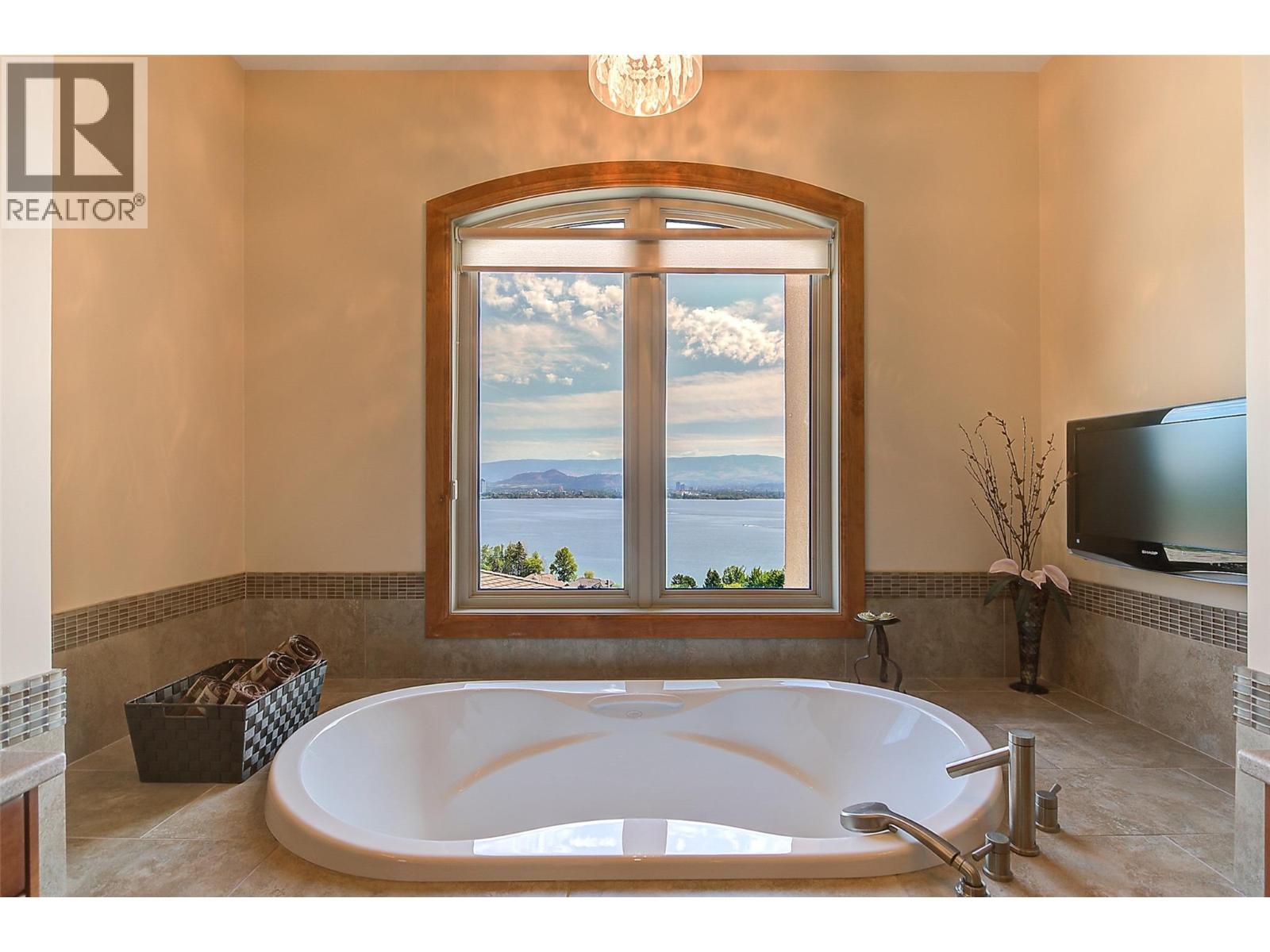 2513 Casa Palmero Drive - 26