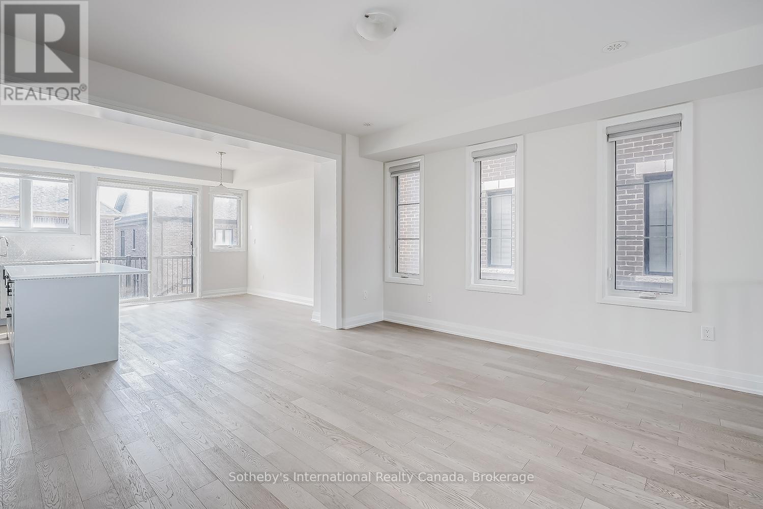 1492 YELLOW ROSE CIRCLE - 7