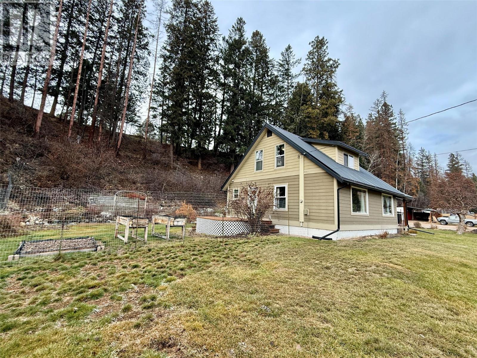 311 302ND AVENUE - 6