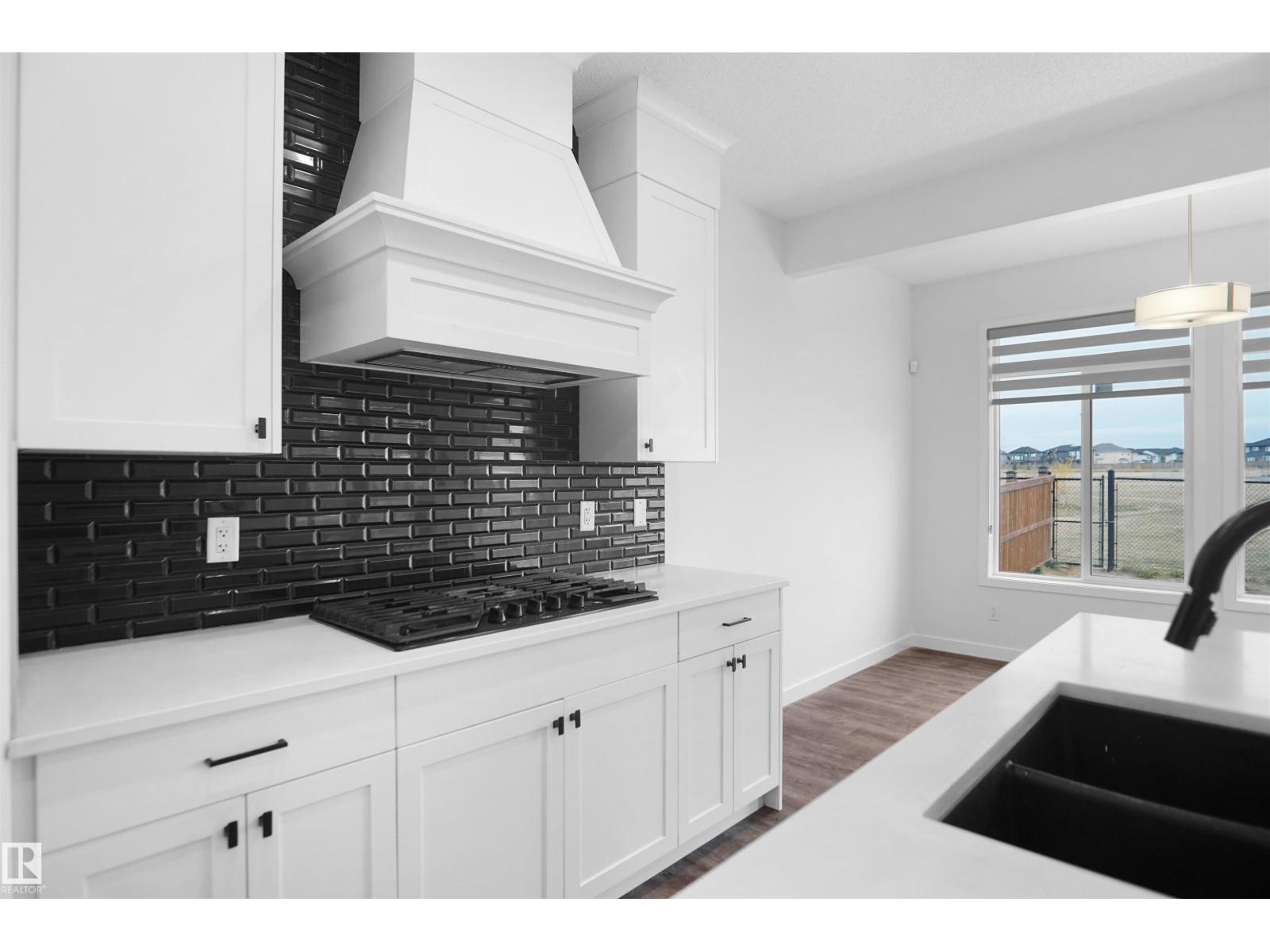 17203 64 Street NW NW - 17