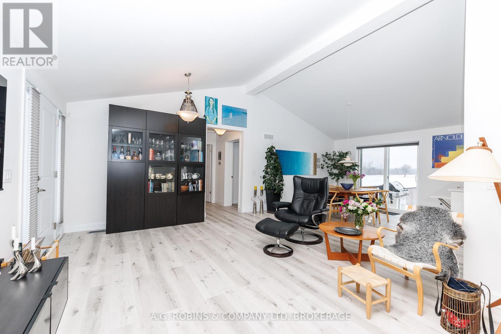 11716 LAKESHORE ROAD - 14