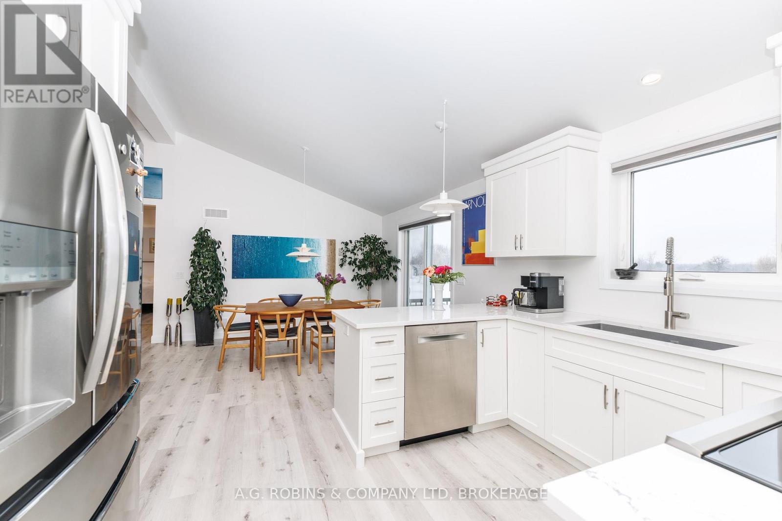 11716 LAKESHORE ROAD - 20