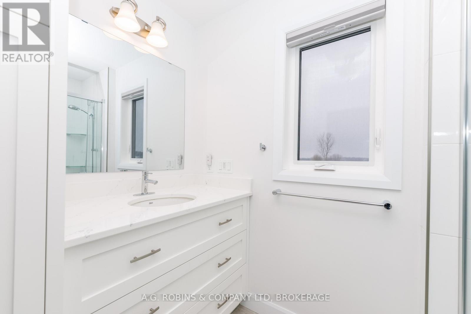 11716 LAKESHORE ROAD - 30