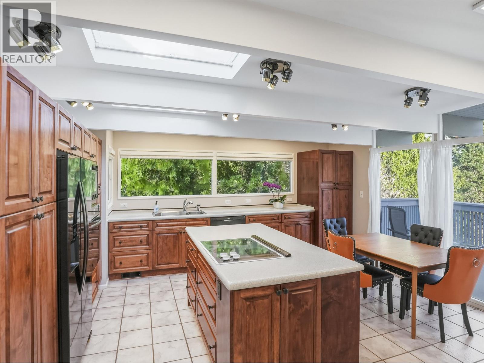 680 ST. ANDREWS ROAD, West Vancouver