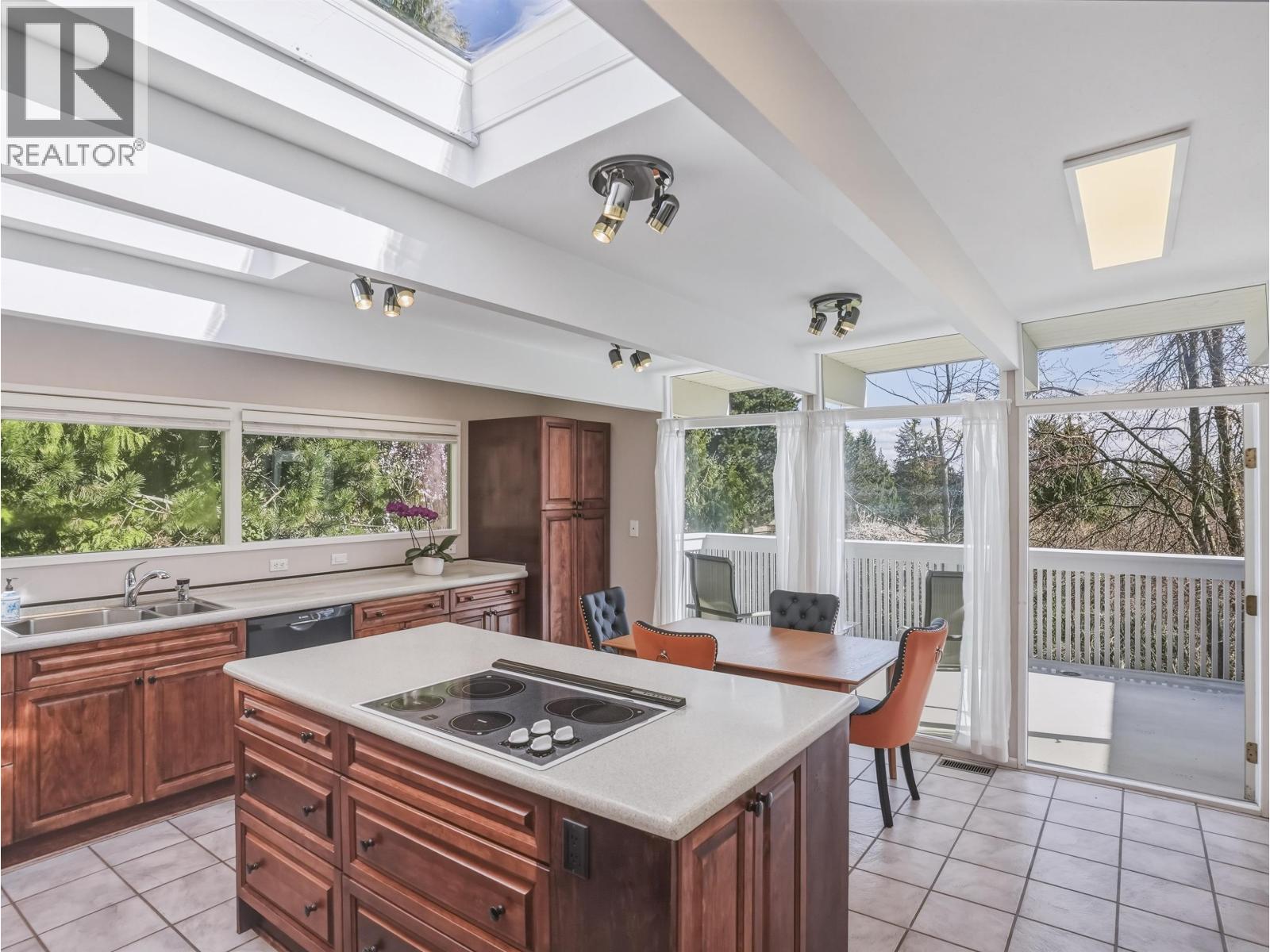 680 ST. ANDREWS ROAD, West Vancouver