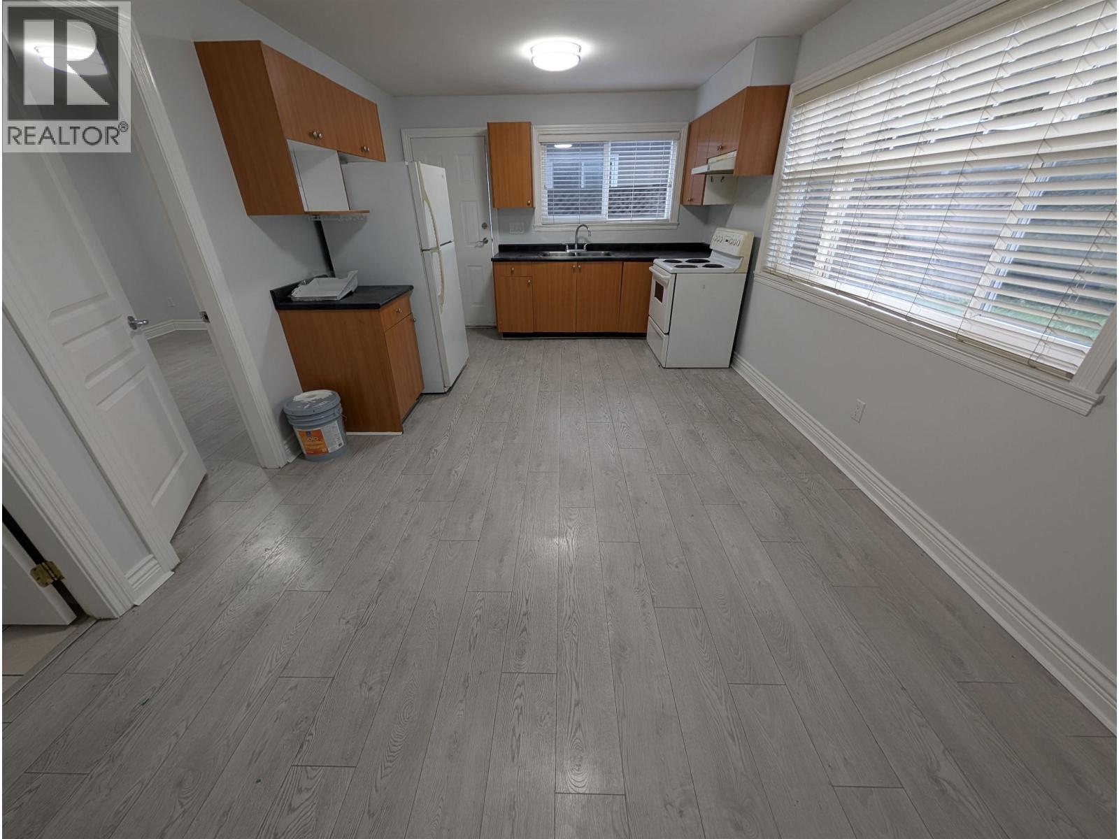 1BED SUITE 10XXX SHELL ROAD