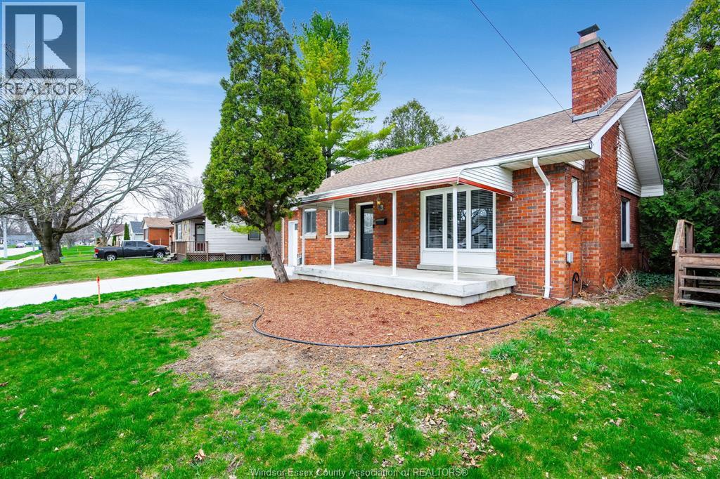 95 TWEEDSMUIR AVENUE East - 26