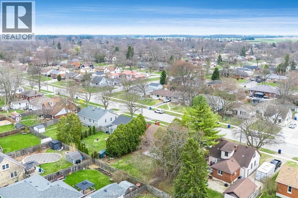95 TWEEDSMUIR AVENUE East - 39