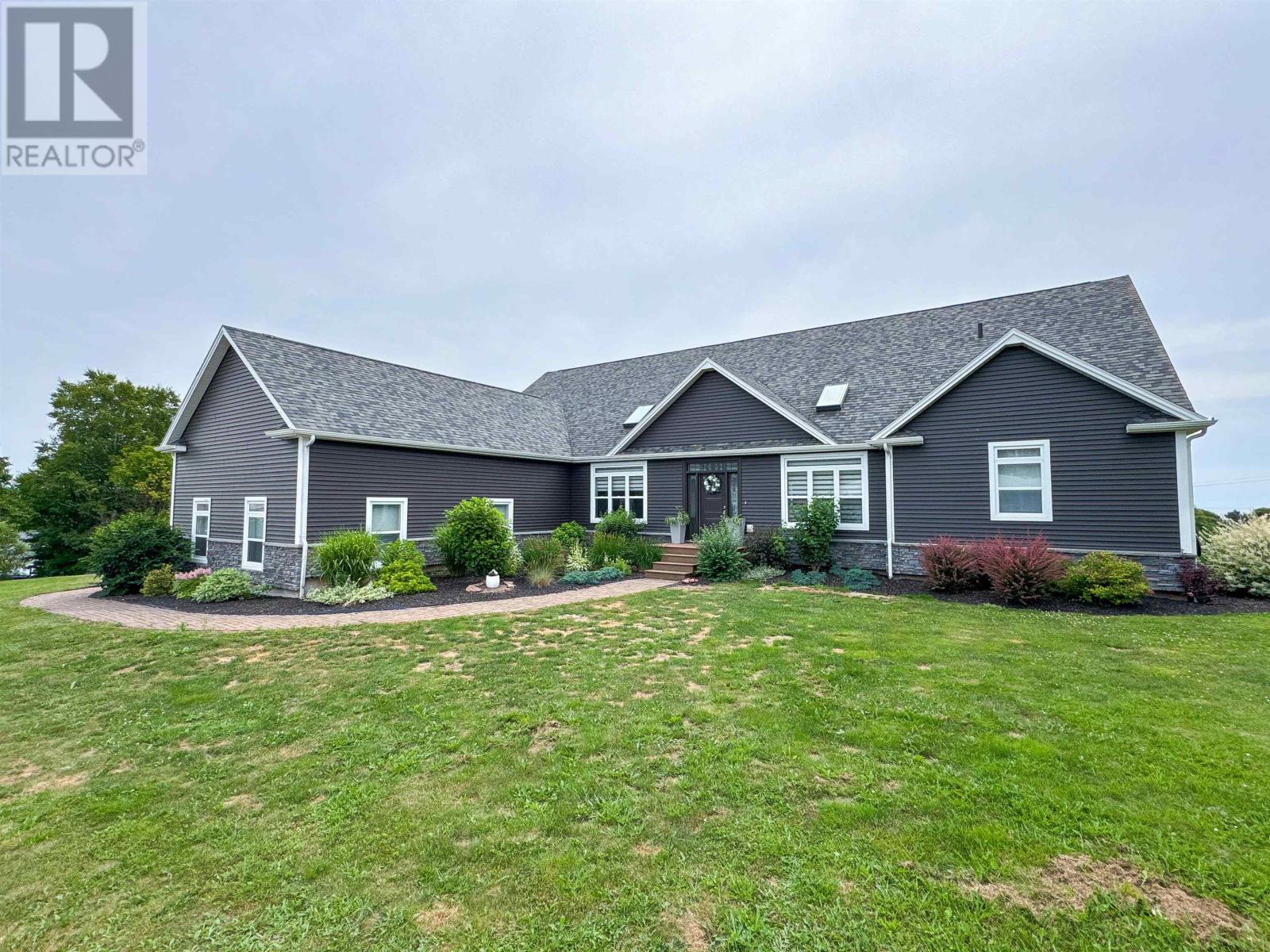 23 PAGET & KEPPOCH LOT CRESCENT - Image 3