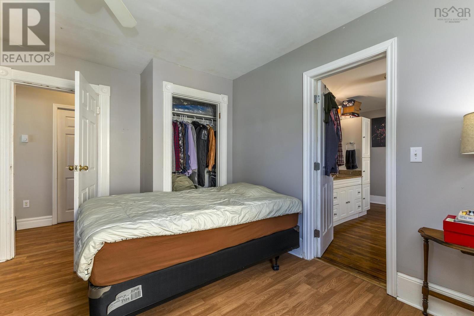 25 JUBILEE AVENUE - 13