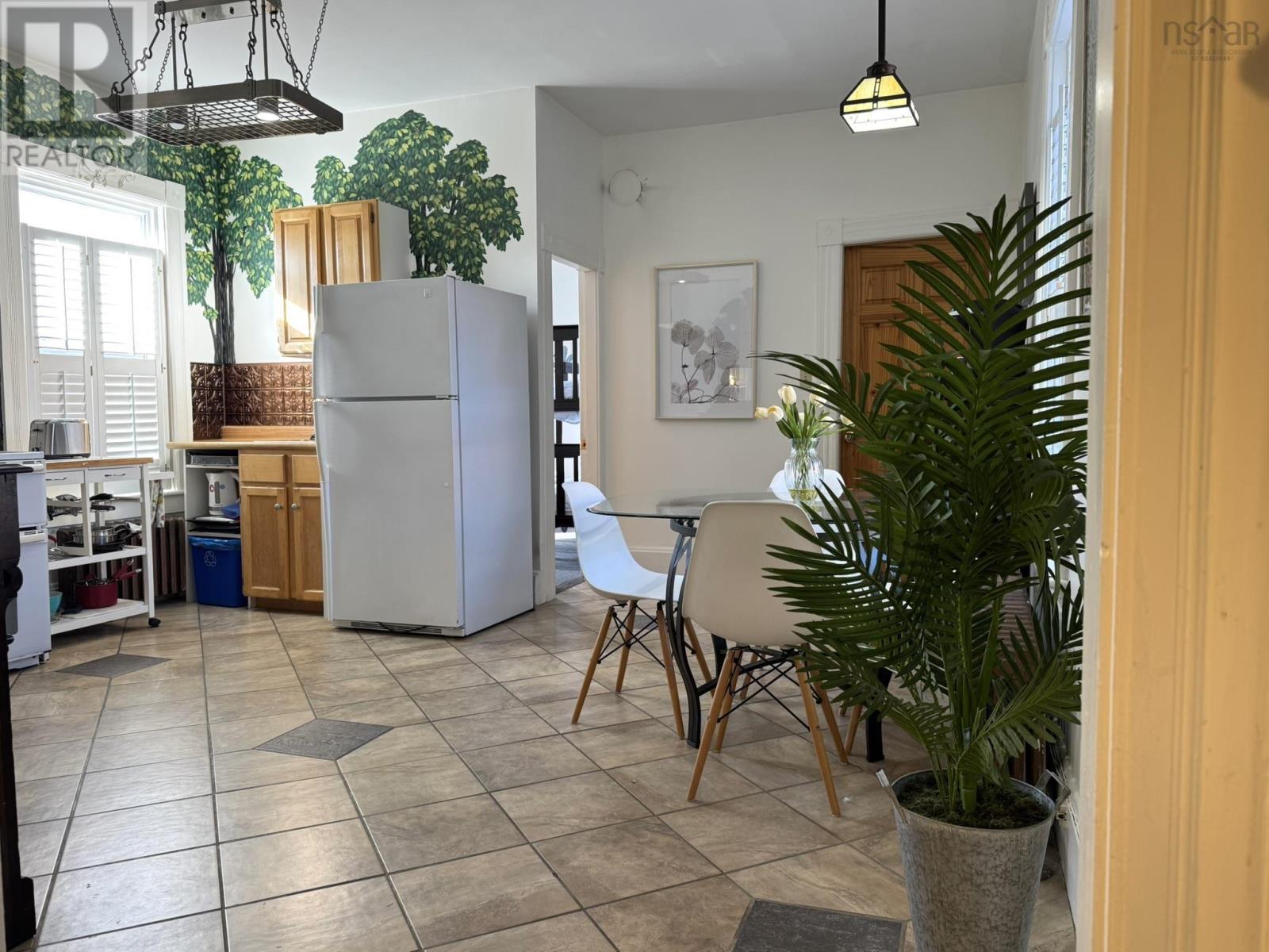 Property 22 of 49 of 190 Main Street