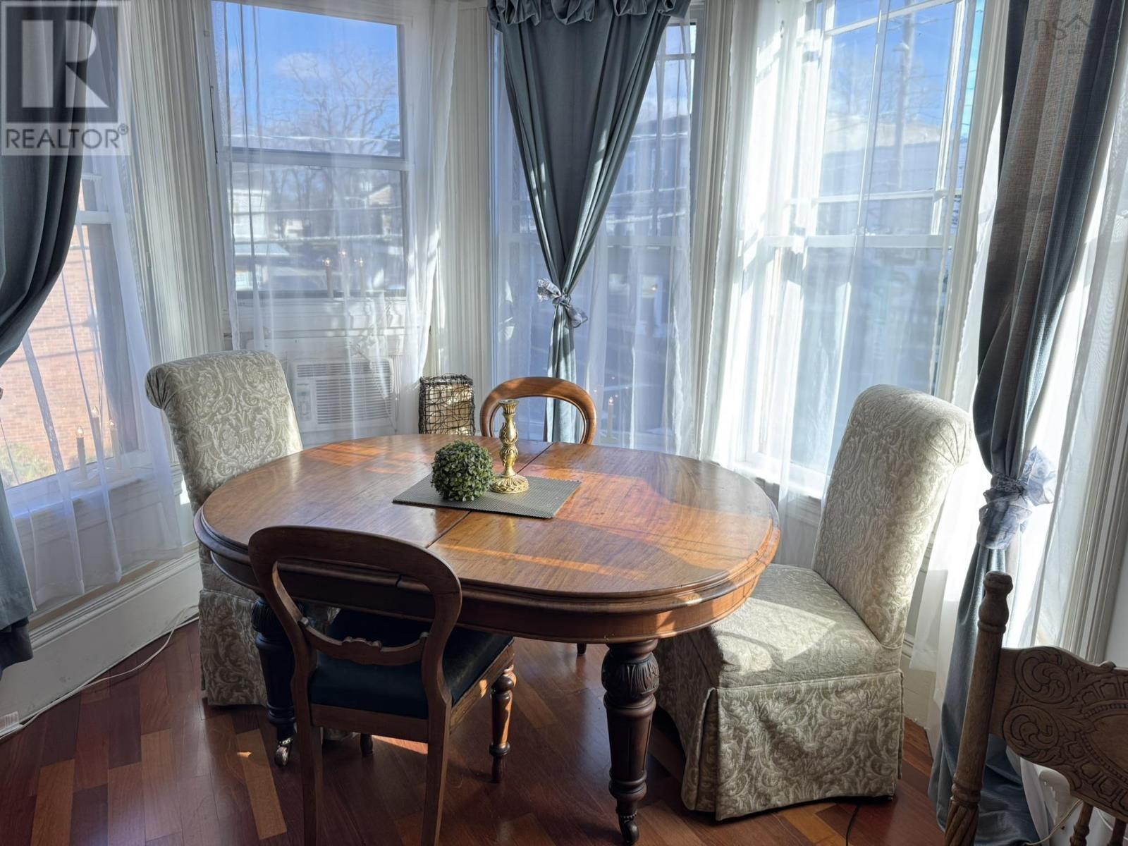 Property 47 of 49 of 190 Main Street