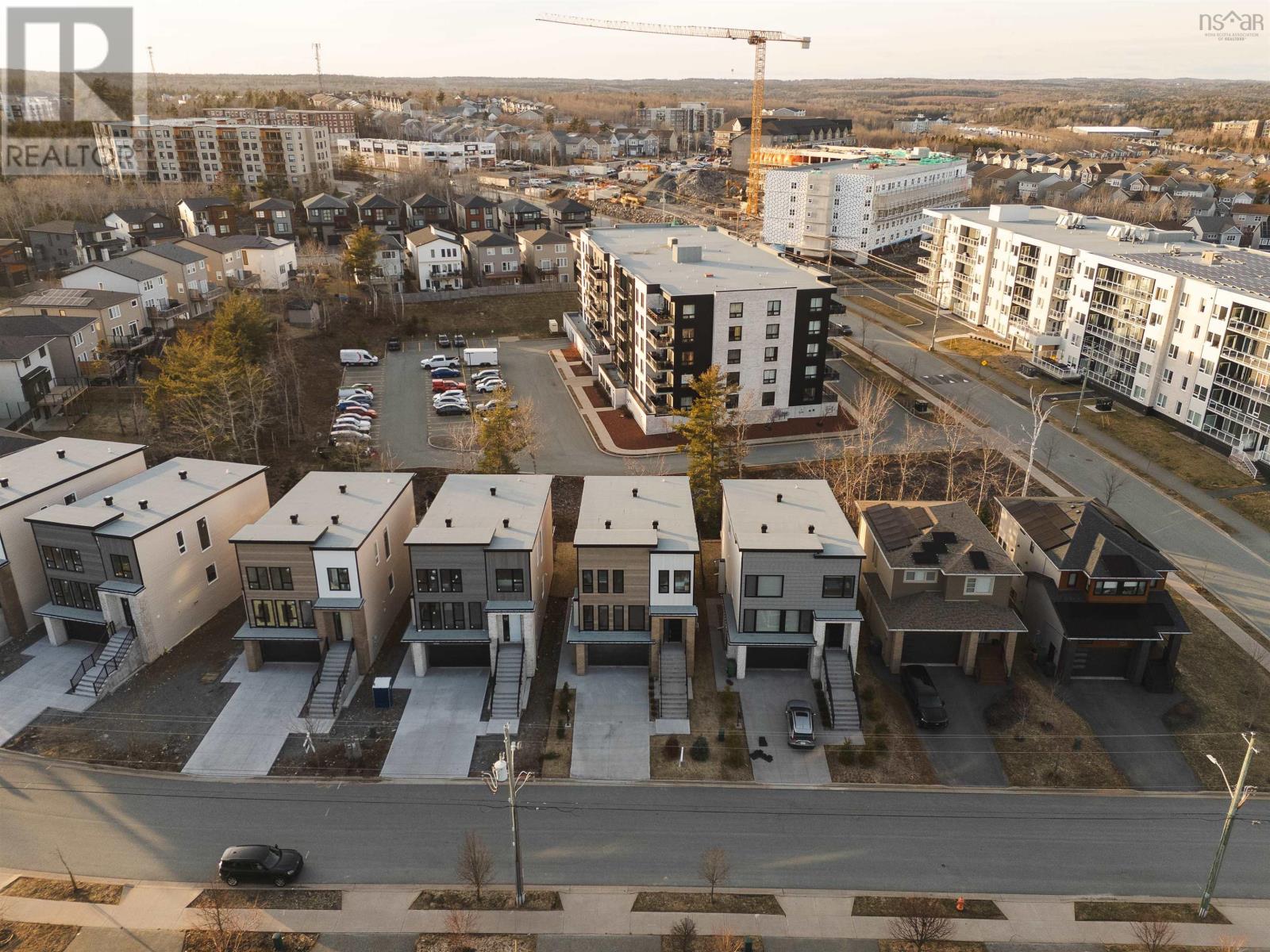 Property 6 of 49 of 112 Samaa Court