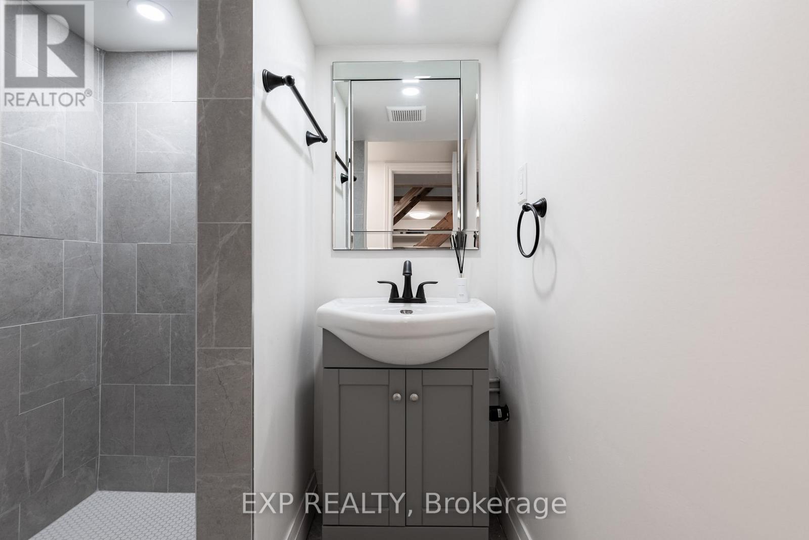3047 SAINT PATRICK AVENUE - 32