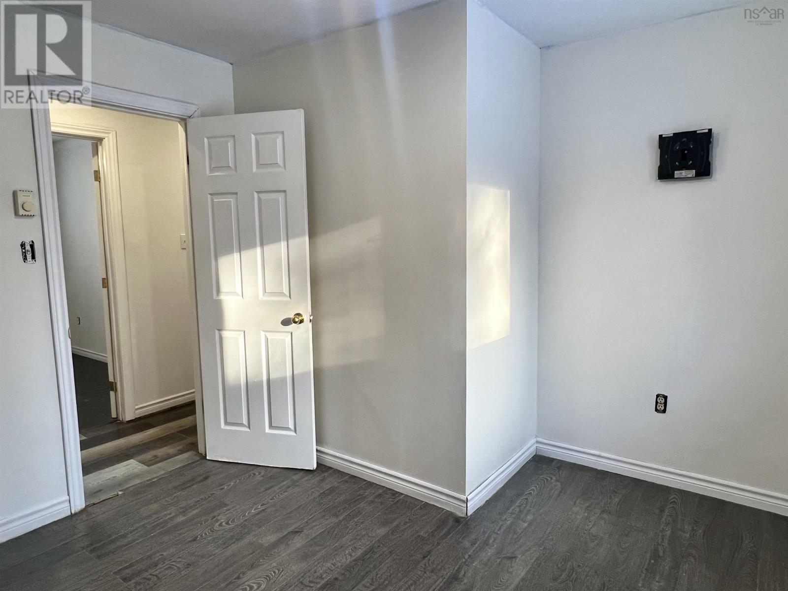 Property 28 of 35 of 2121 Union Street