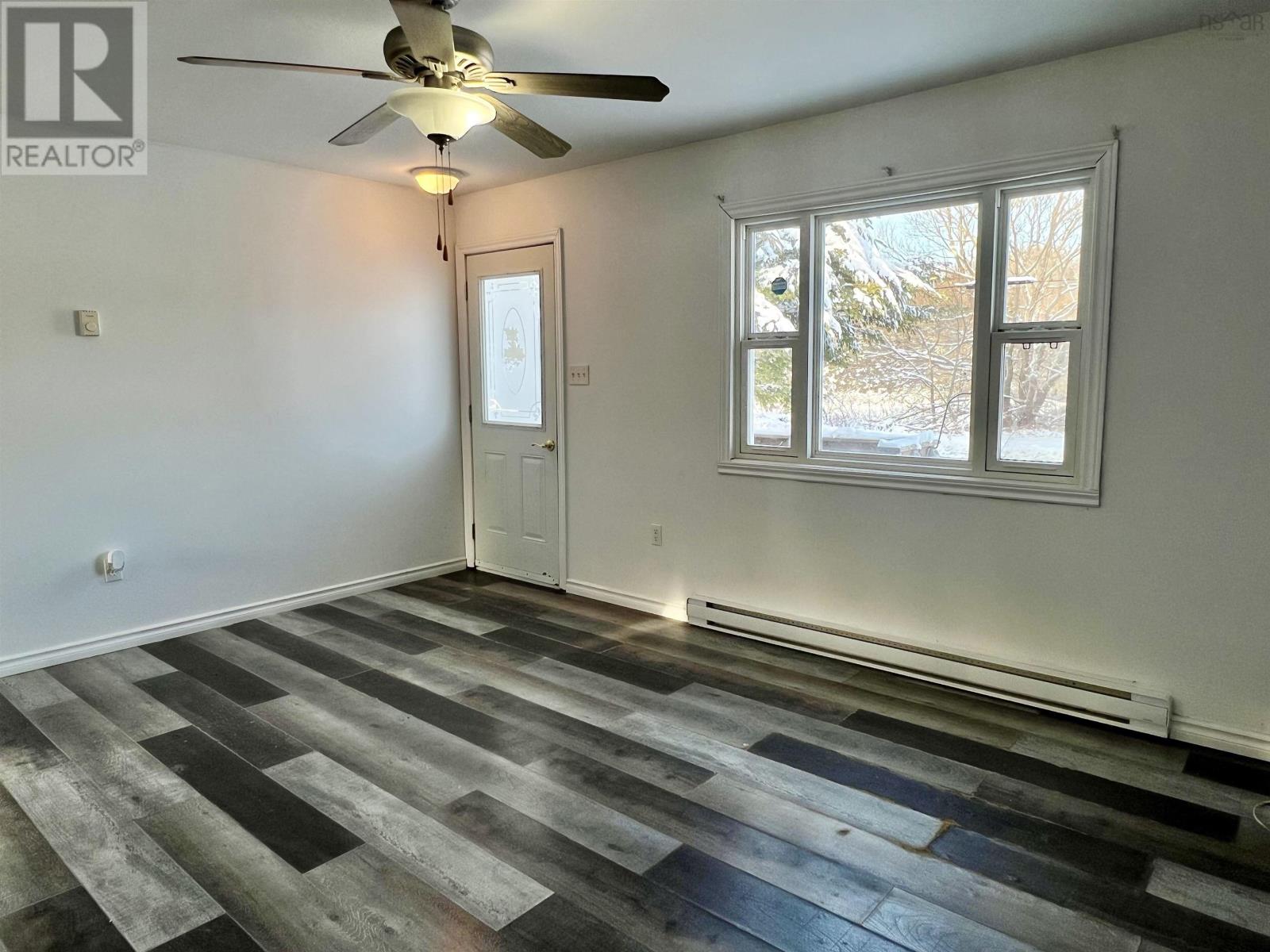 Property 18 of 35 of 2121 Union Street