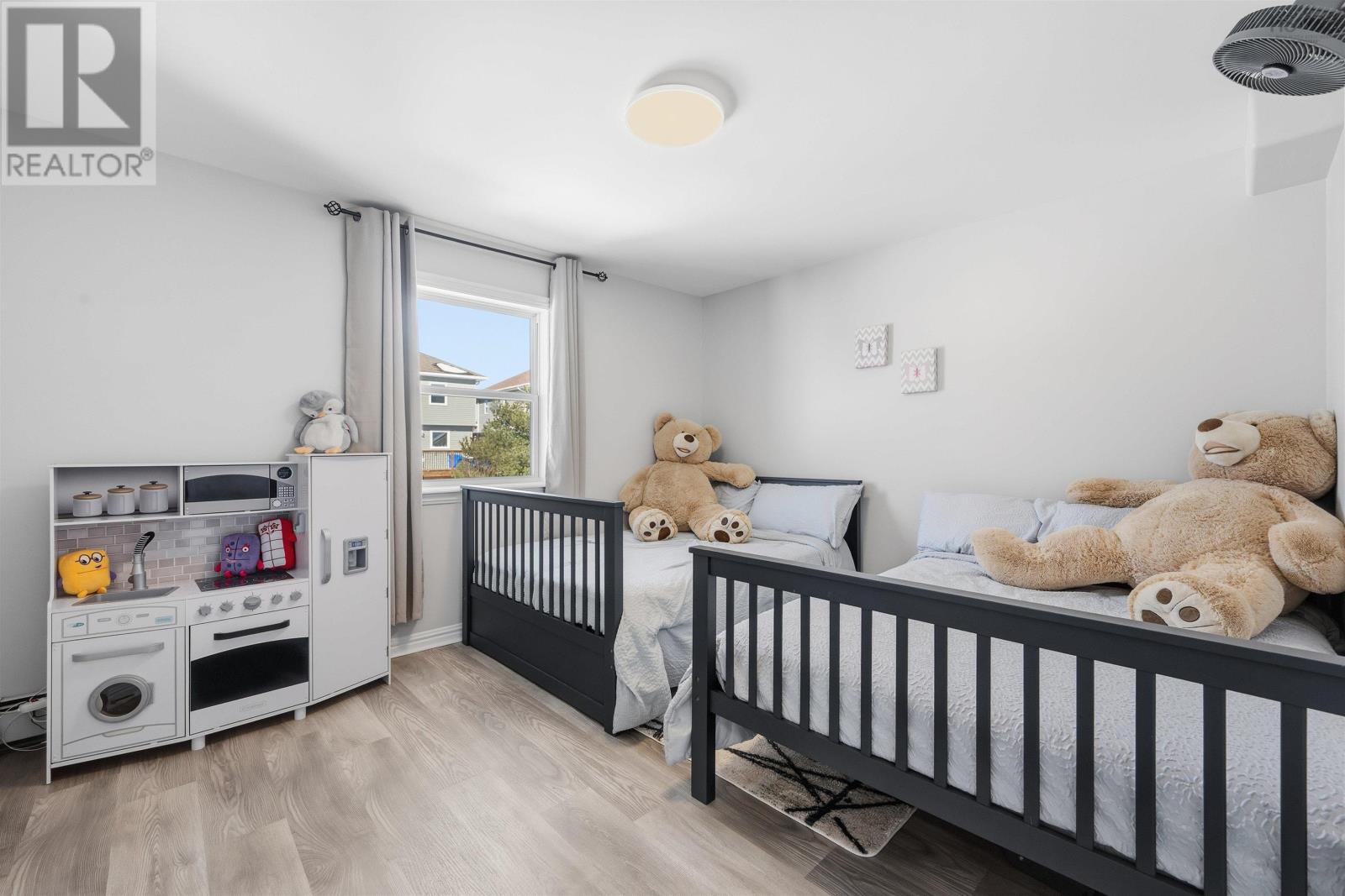 Property 26 of 45 of 49 Merchant Court