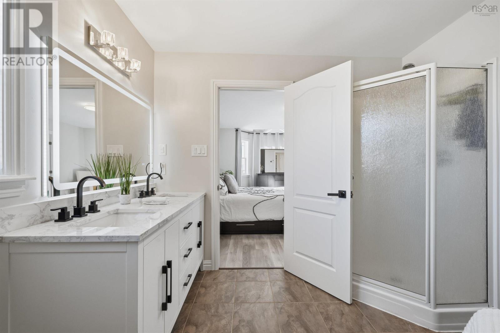 Property 32 of 45 of 49 Merchant Court