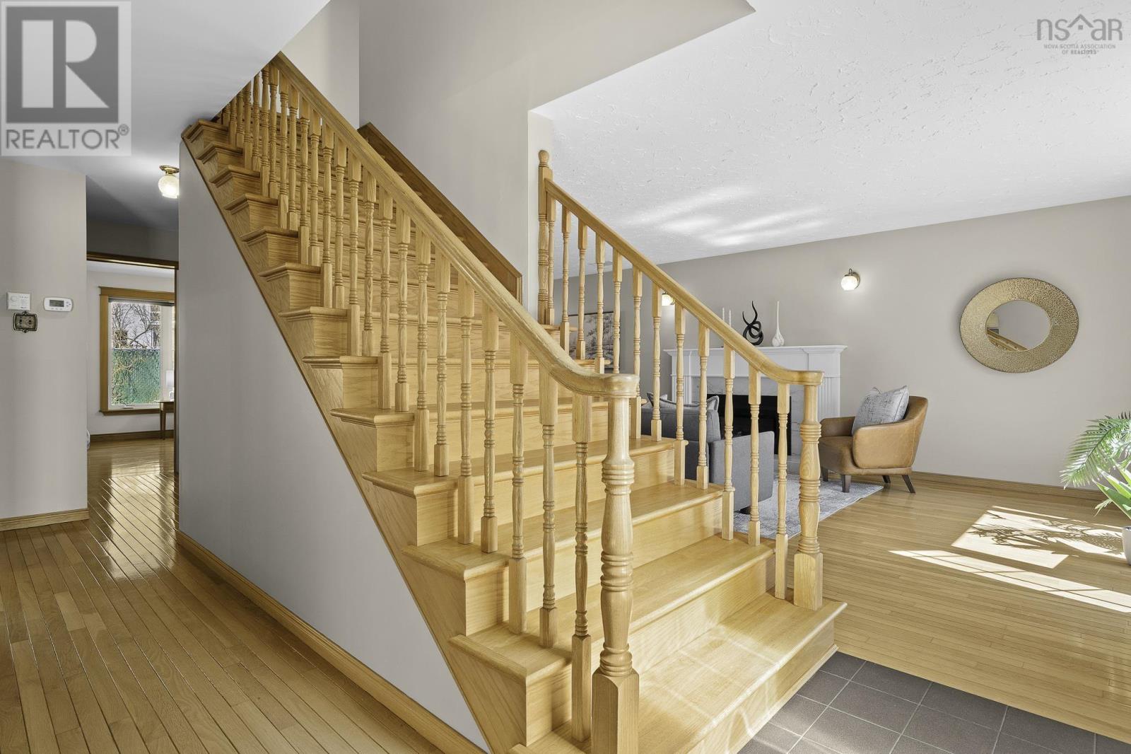 981 BEAUFORT AVENUE - Image 2