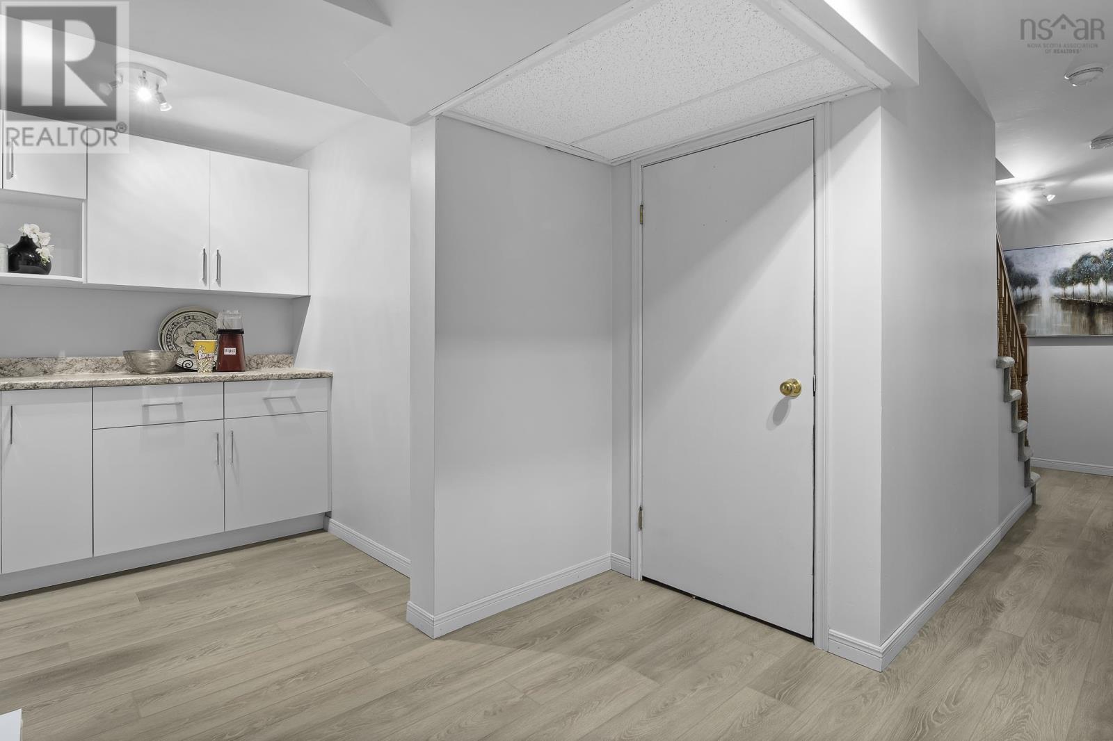 981 BEAUFORT AVENUE - 38