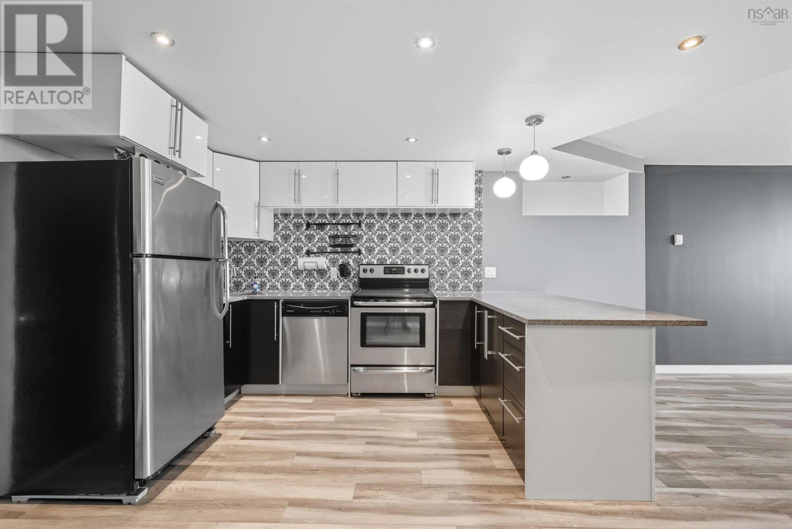 1101 6369 COBURG ROAD - 4