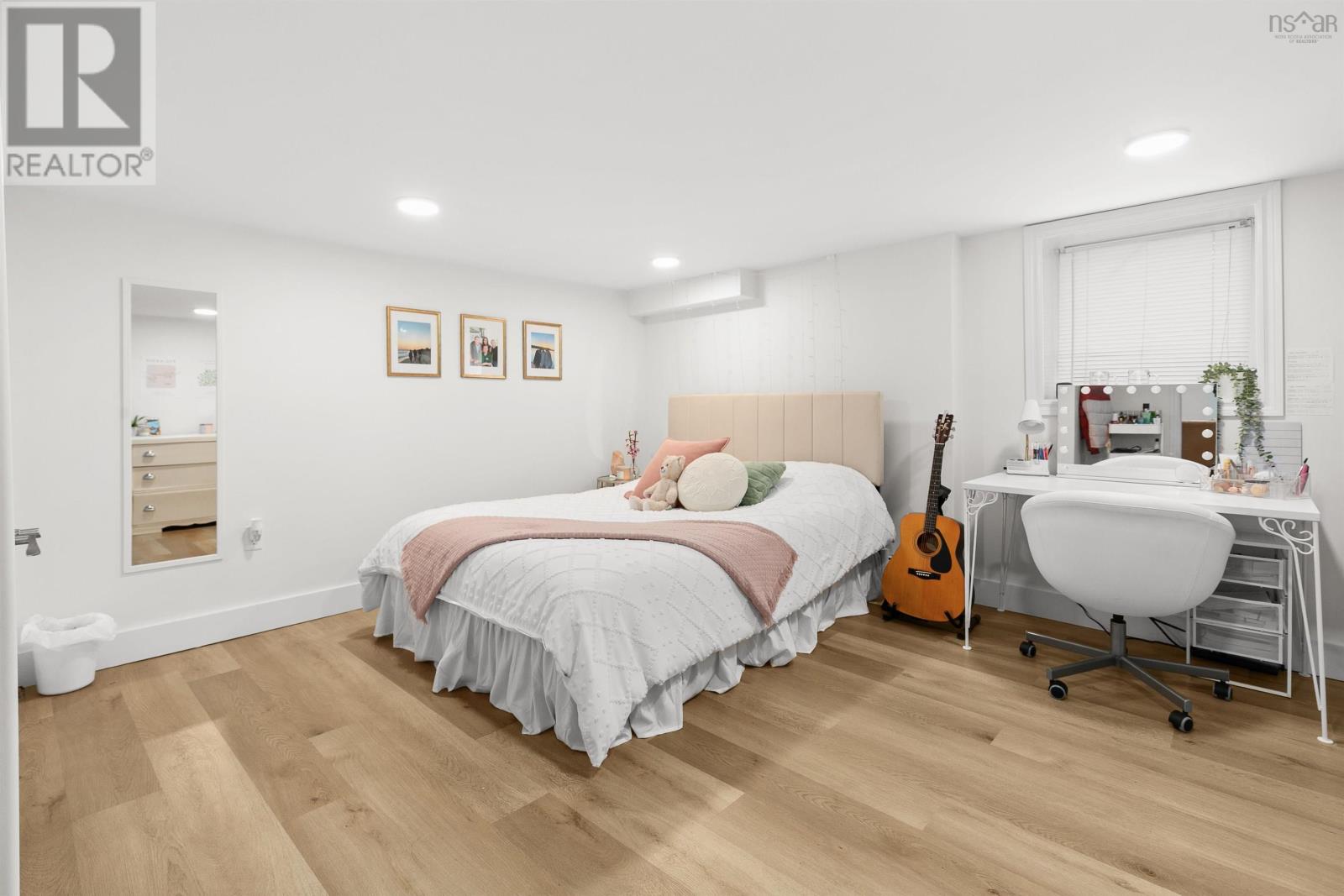 Property 9 of 45 of 1645 Oxford Street, 1647 Oxford Street