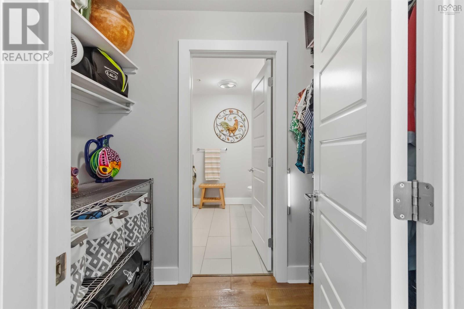 #904 31 KINGS WHARF PLACE - 26