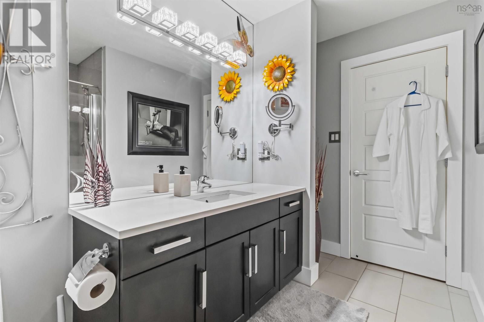 #904 31 KINGS WHARF PLACE - 22