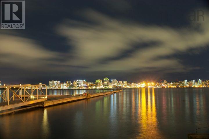 #904 31 KINGS WHARF PLACE - Image 3