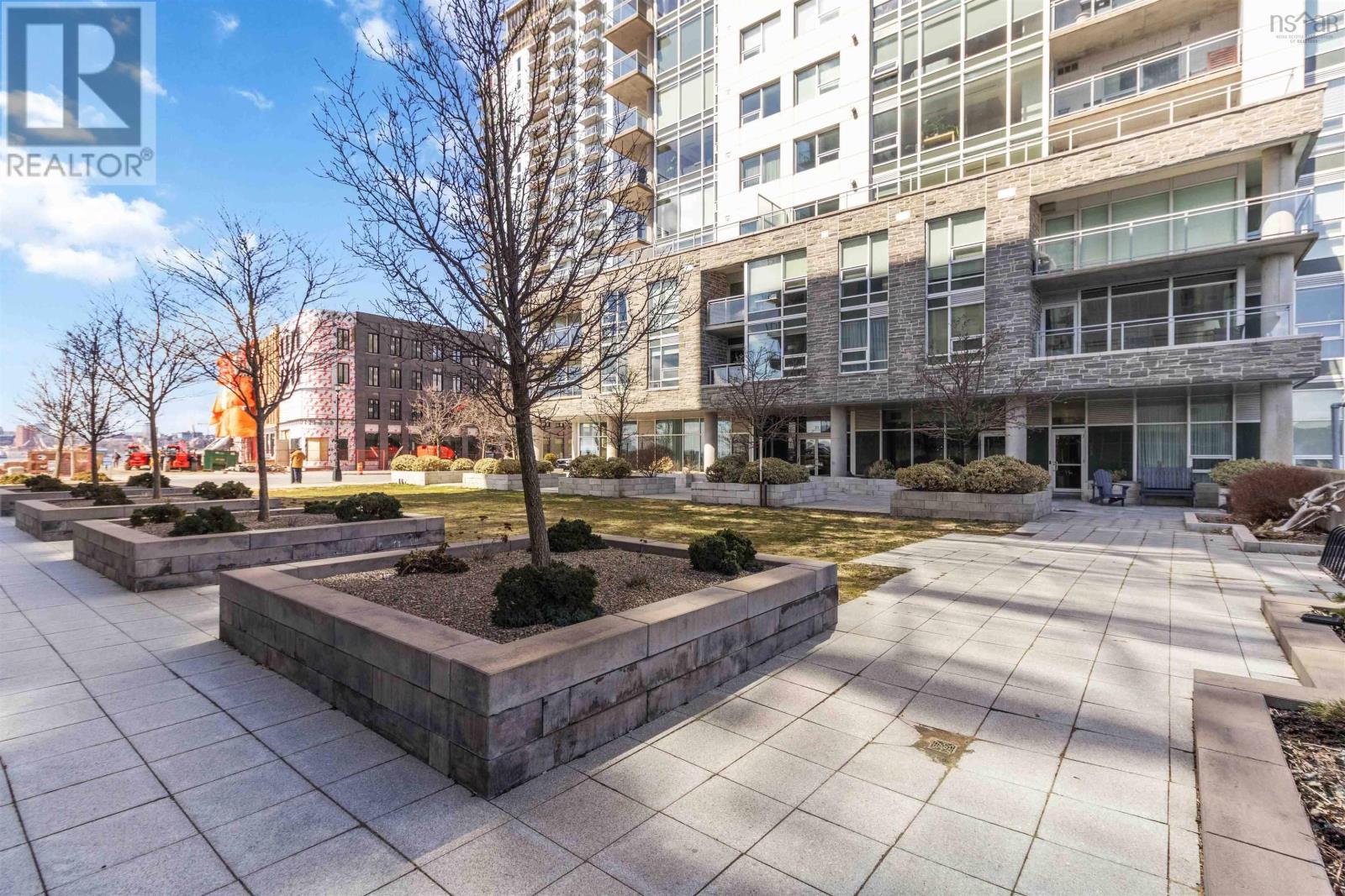 #904 31 KINGS WHARF PLACE - 36