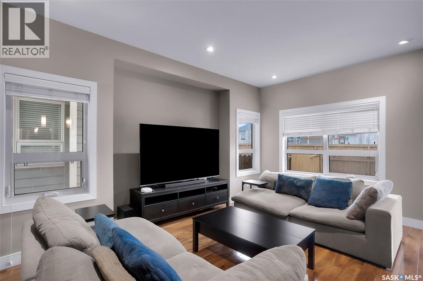 #48 1550 PATON CRESCENT - 13