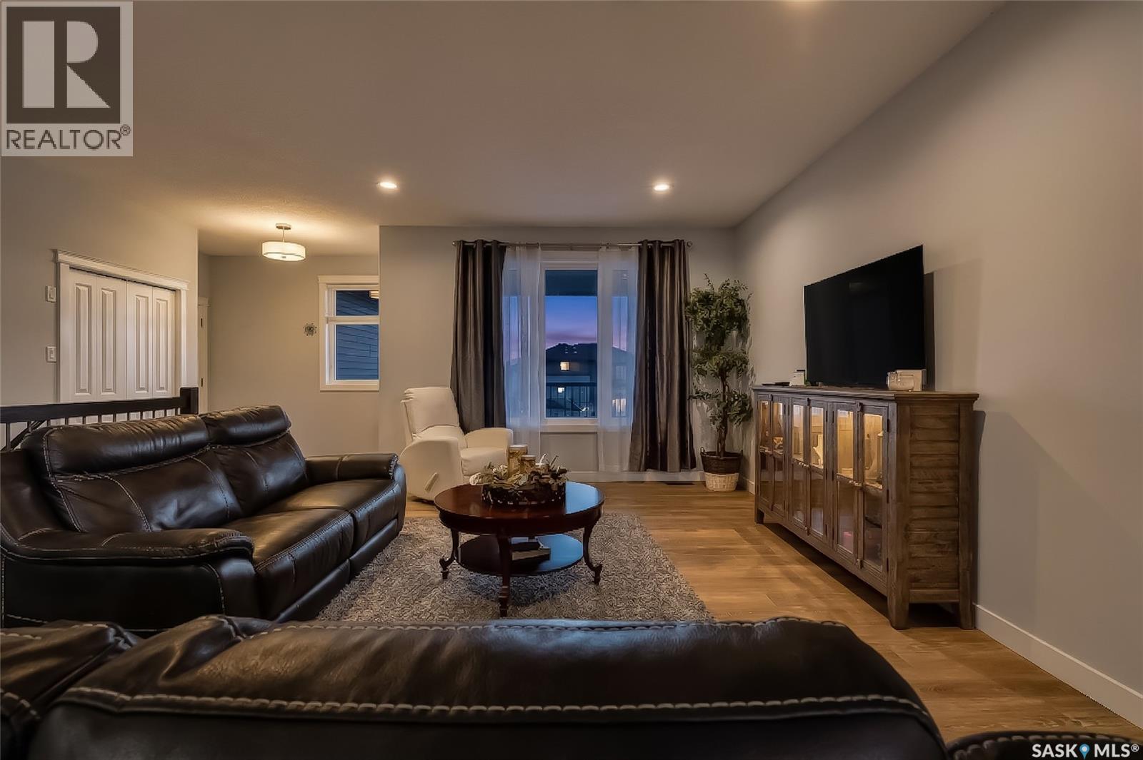 167 WELLINGTON DRIVE - 12